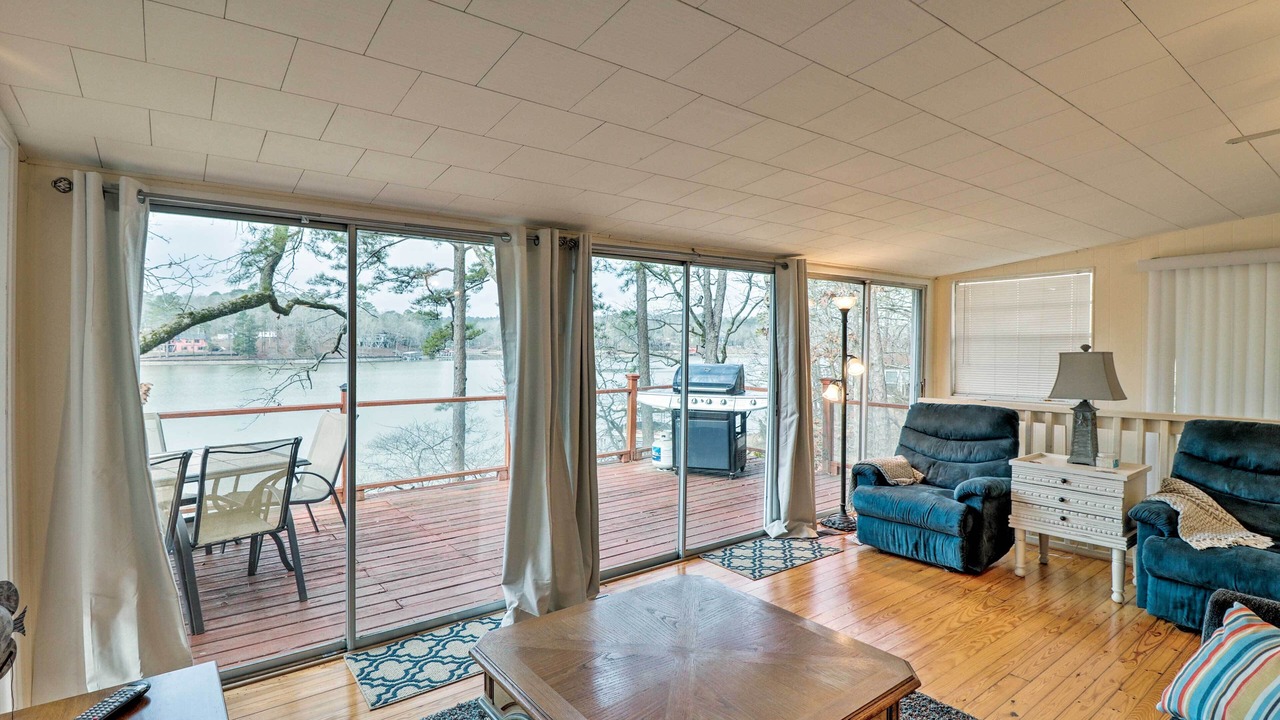 Photo of Livingroom in Piney