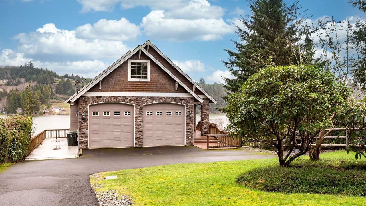 Photo of Others in Dunes City