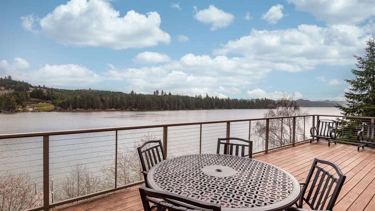 Photo of Others in Dunes City