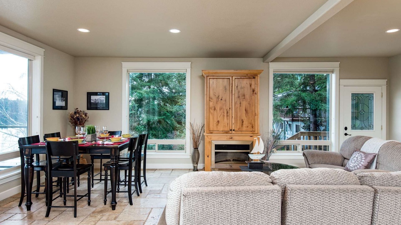 Photo of Bedroom in Dunes City