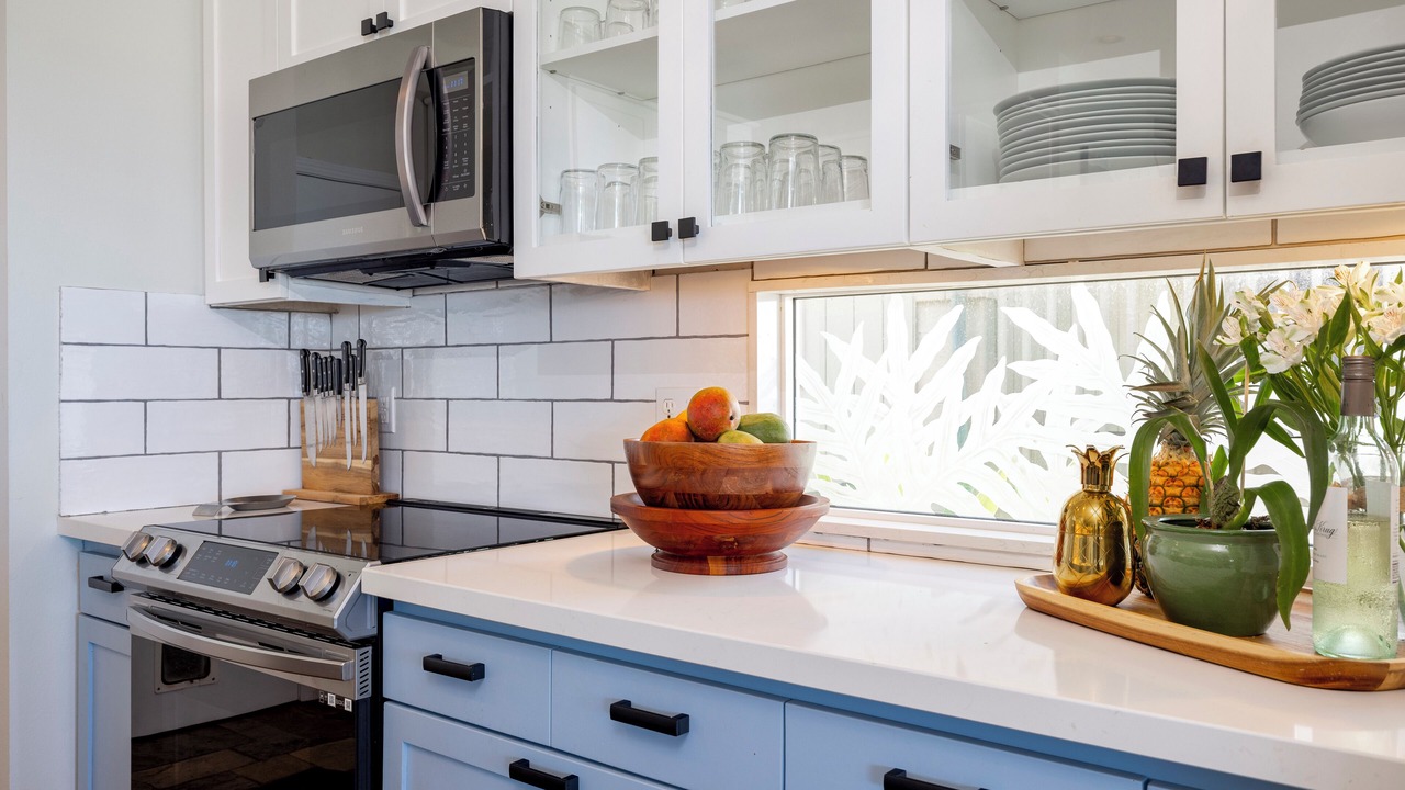 Photo of Kitchen in Mokuleia
