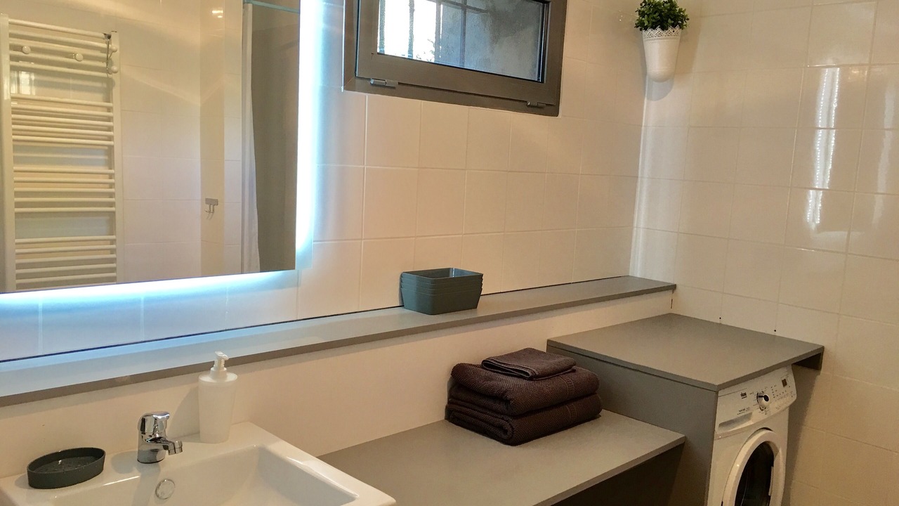Photo of Bathroom in Homps