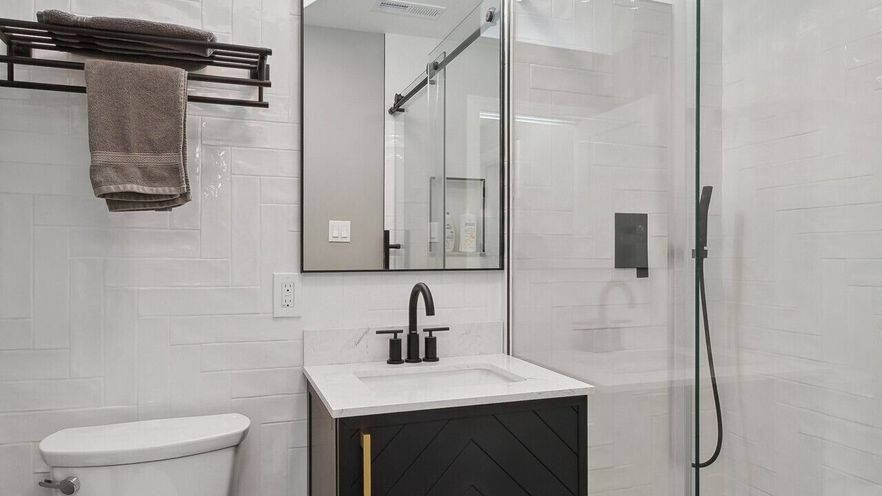Photo of Bathroom in Near North Side