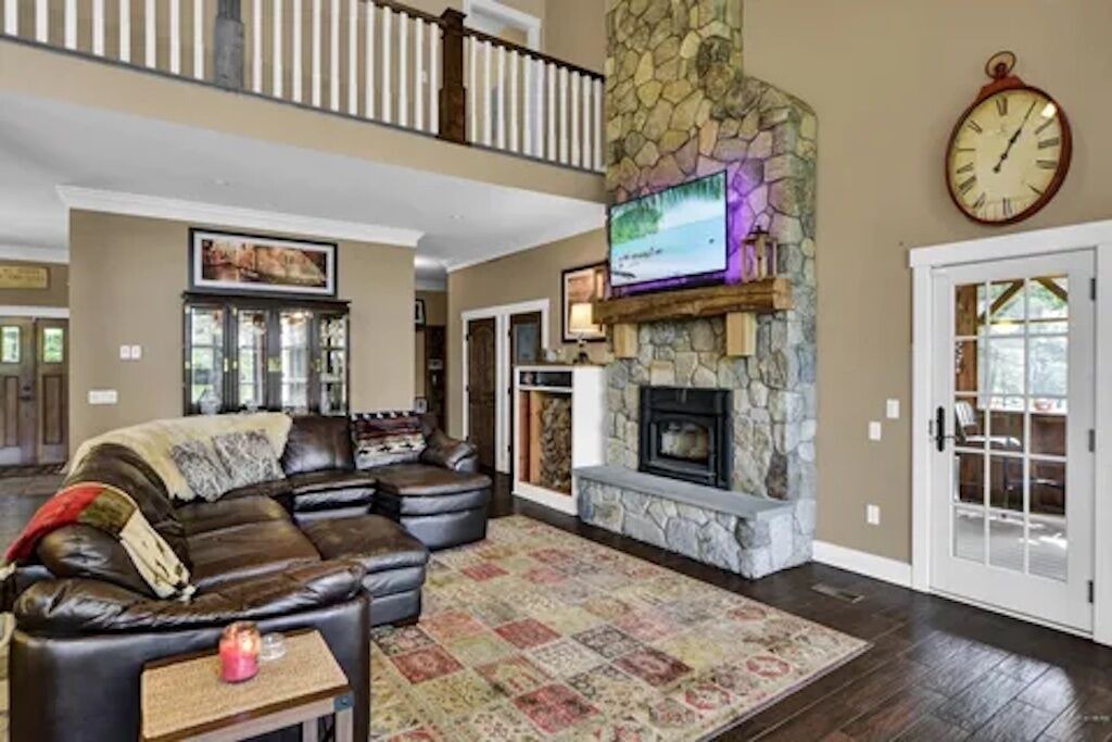 Photo of Livingroom in Bryant Pond