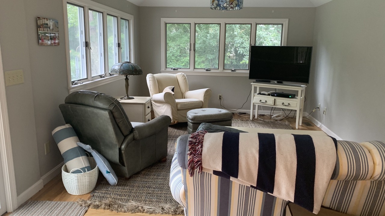 Photo of Livingroom in Northwest Harwich