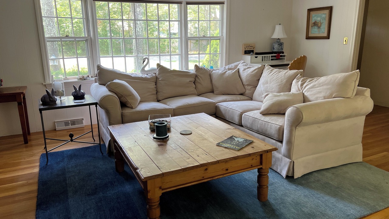 Photo of Livingroom in Northwest Harwich