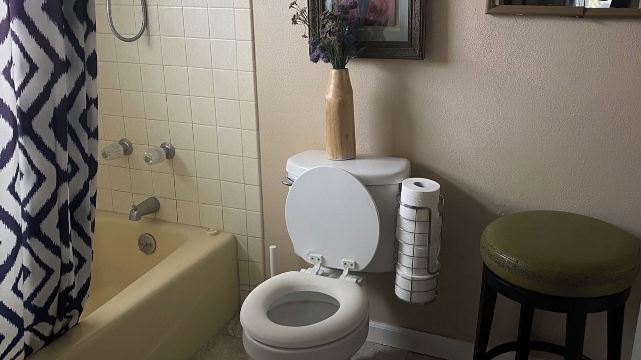 Photo of Bathroom in Yucca Valley