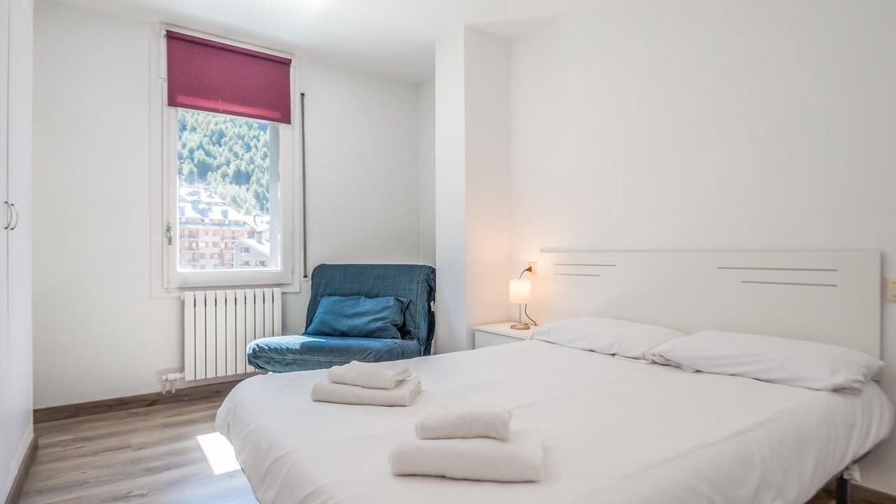 Photo of Bedroom in Incles