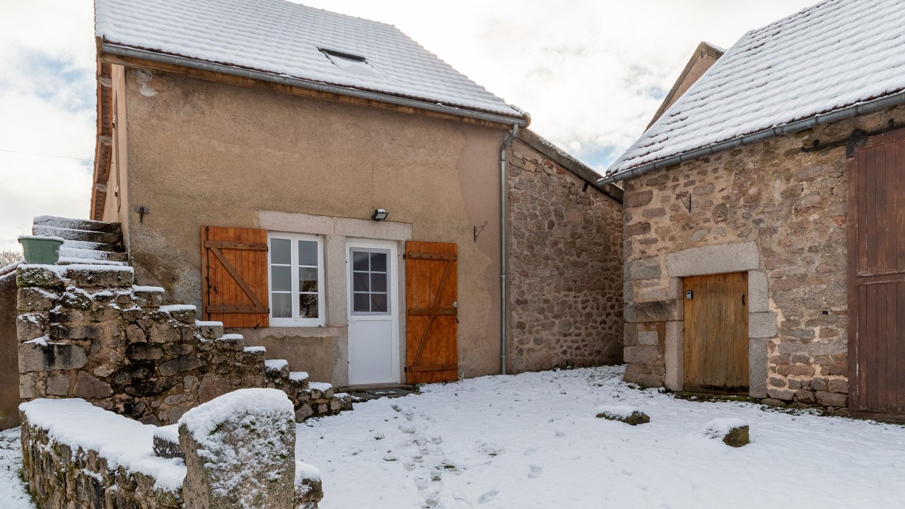 Photo of Outdoor in La Roche-en-Brenil