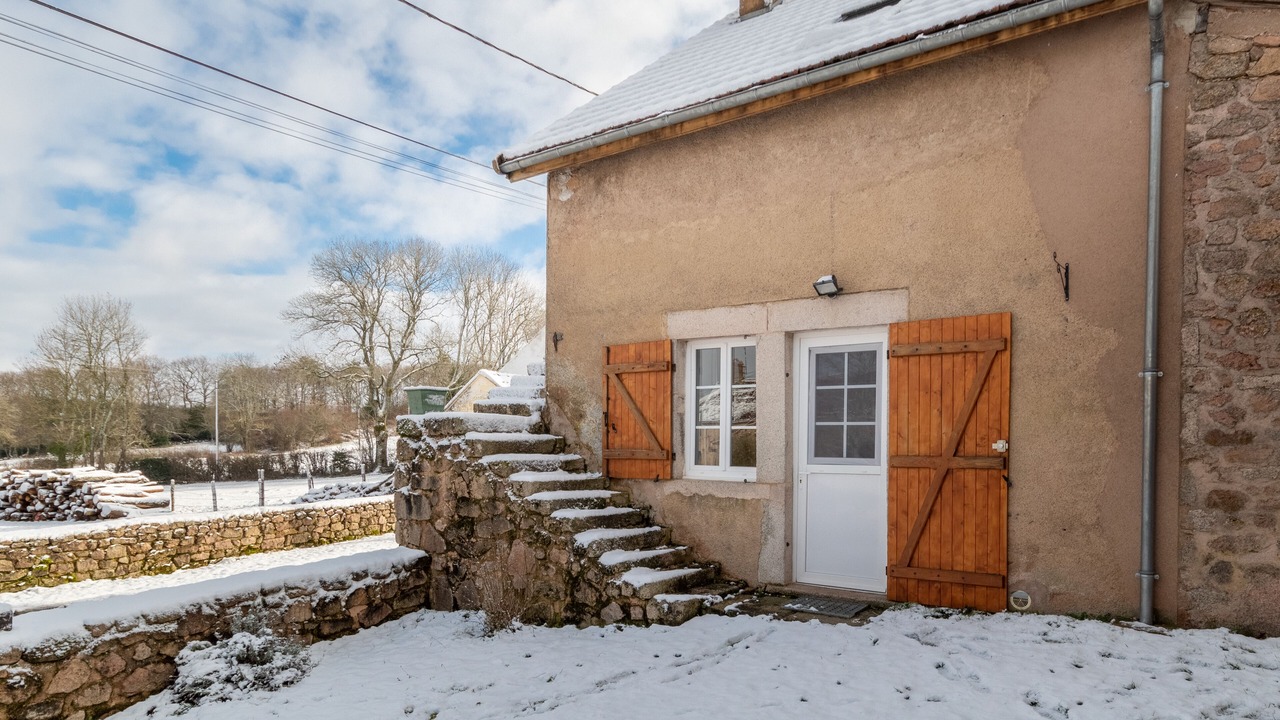 Photo of Outdoor in La Roche-en-Brenil