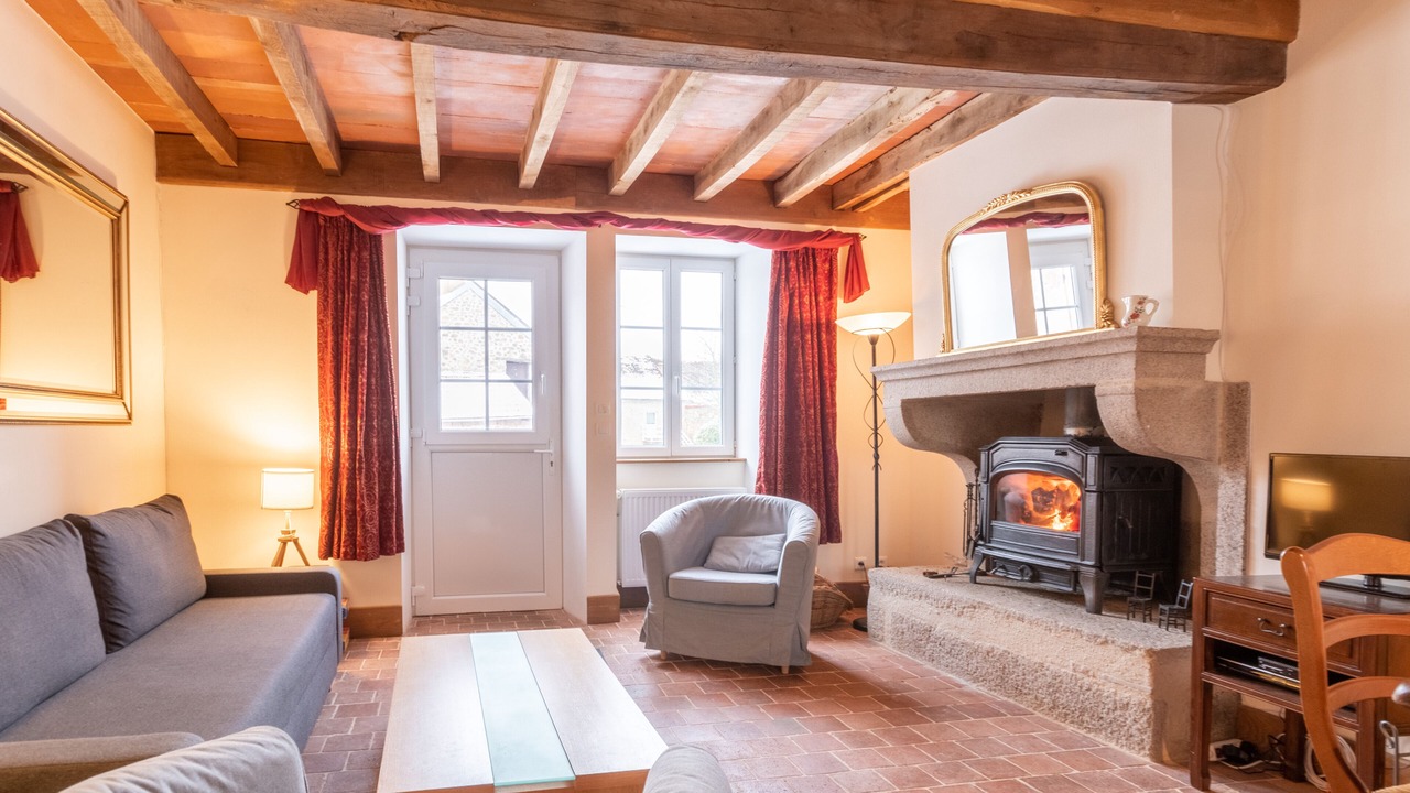Photo of Livingroom in La Roche-en-Brenil