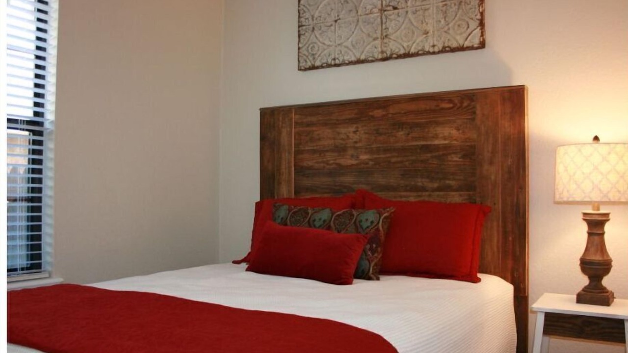 Photo of Bedroom in Canyon