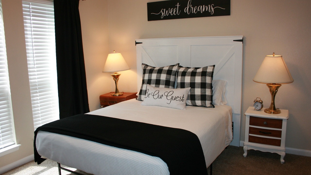 Photo of Bedroom in Canyon