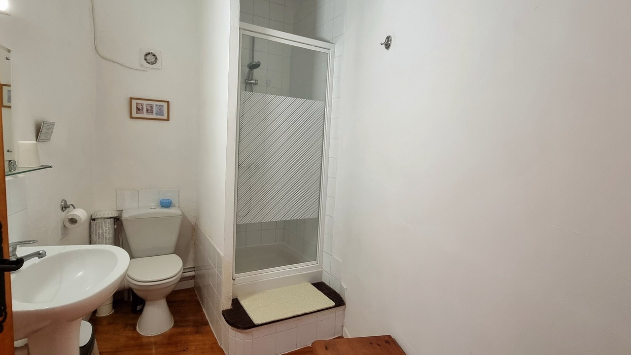 Photo of Bathroom in Caixas