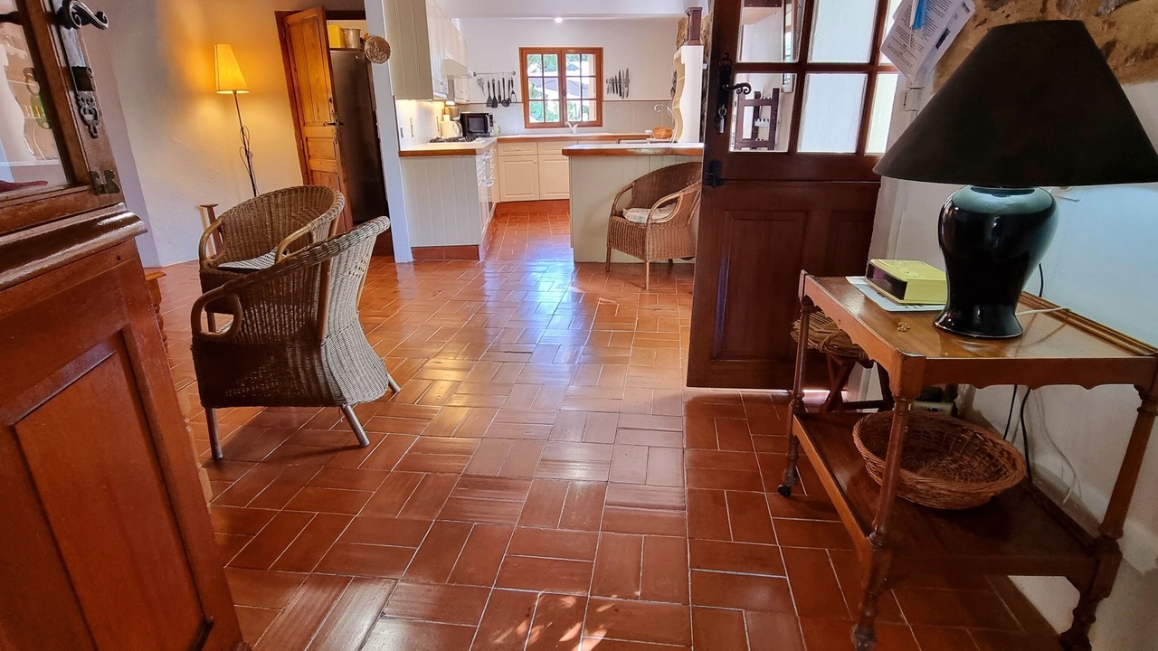 Photo of Others in Caixas