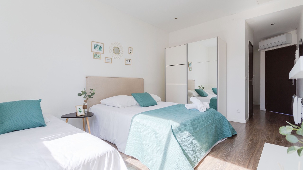 Photo of Bedroom in 4th Arrondissement
