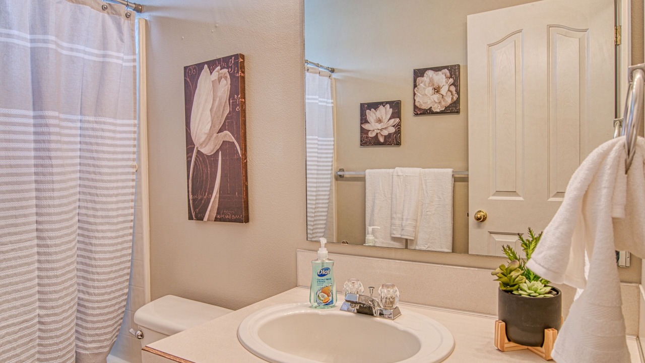 Photo of Bathroom in Southwest Ada County Alliance