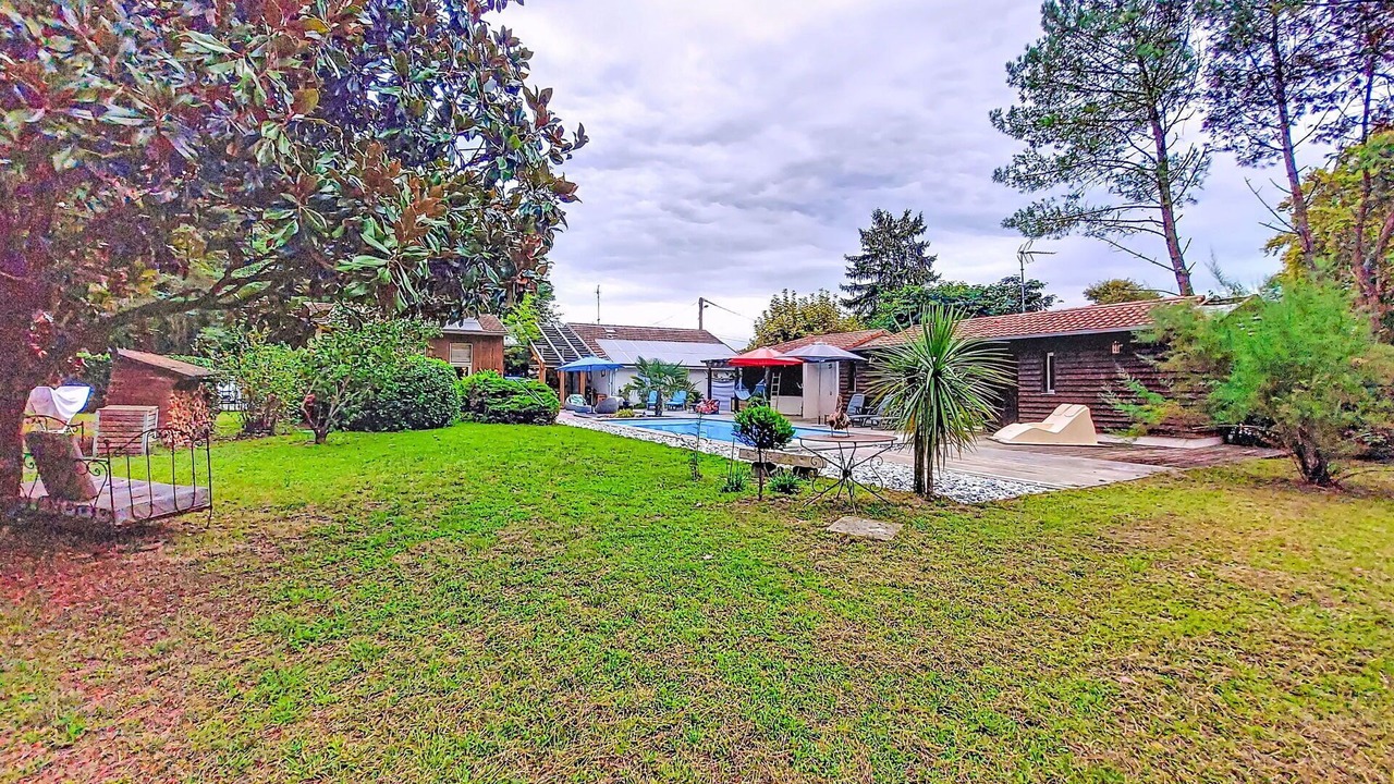Photo of Outdoor in Saint-Vincent-de-Paul