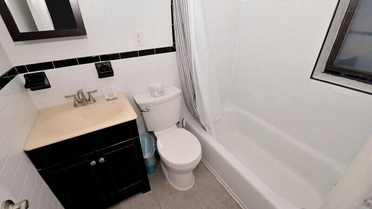 Photo of Bathroom in Kips Bay