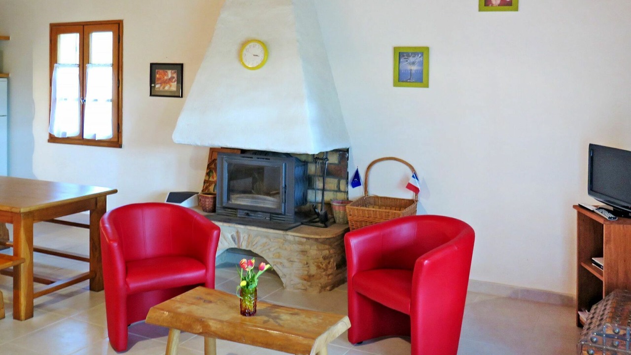 Photo of Bedroom in Blanquefort-sur-Briolance