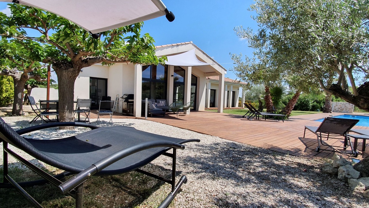 Photo of Outdoor in Assas