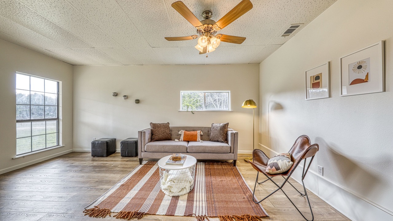 Photo of Livingroom in Liberty Hill