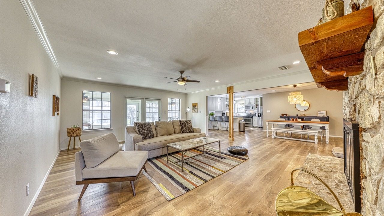 Photo of Livingroom in Liberty Hill
