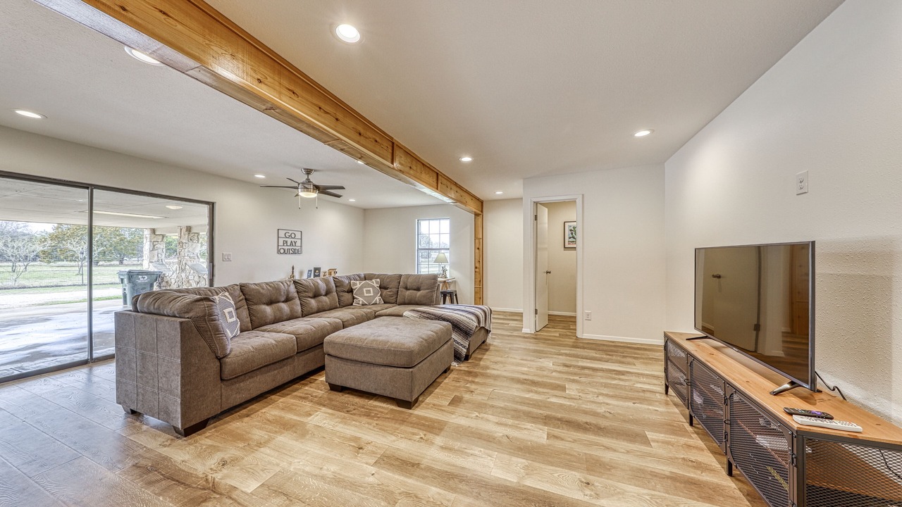 Photo of Livingroom in Liberty Hill