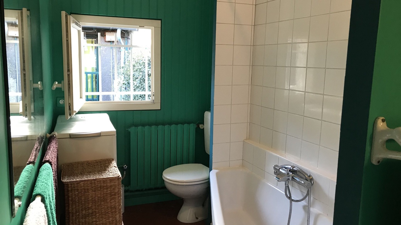Photo of Bathroom in Croulebarbe