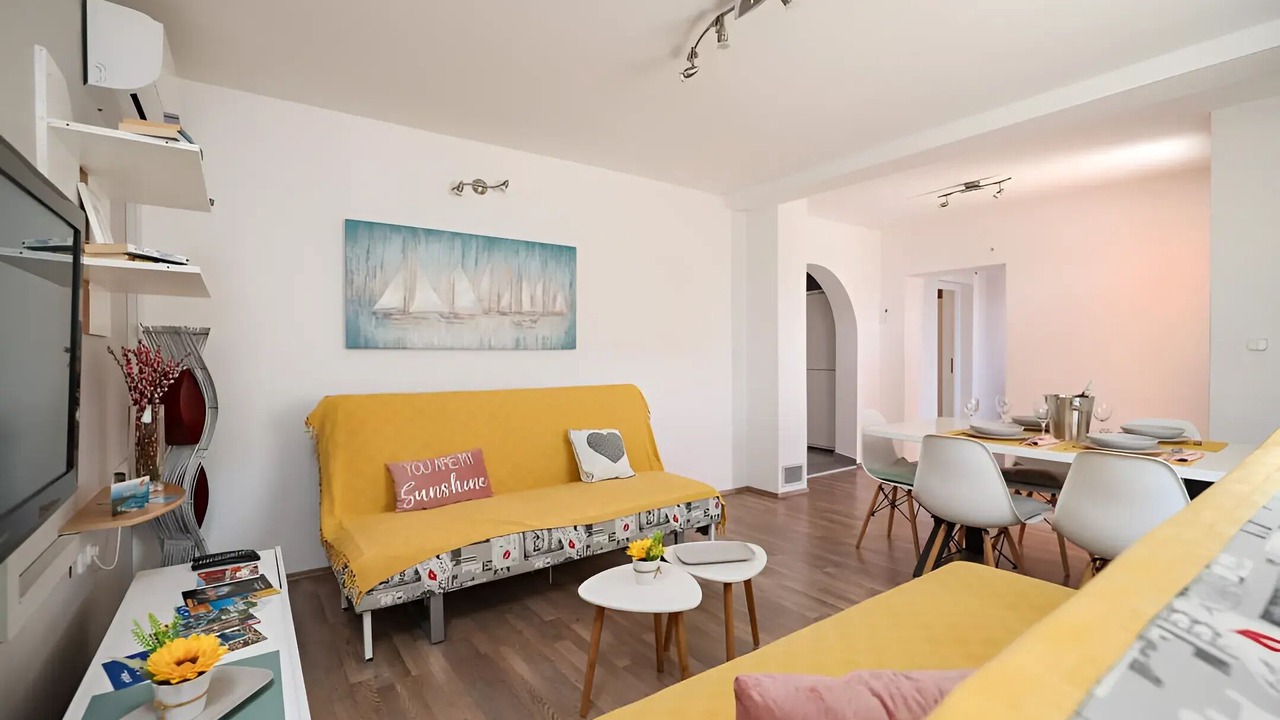 Photo of Livingroom in Sukosan