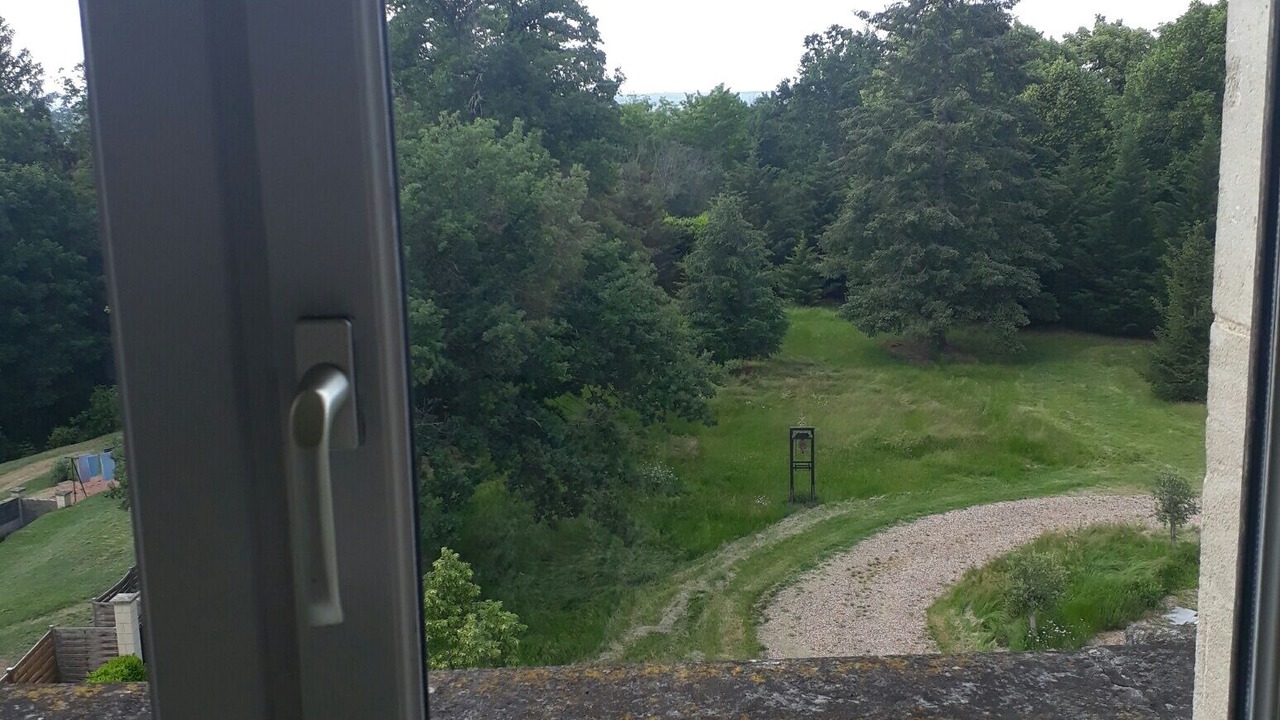 Photo of Others in Perreux