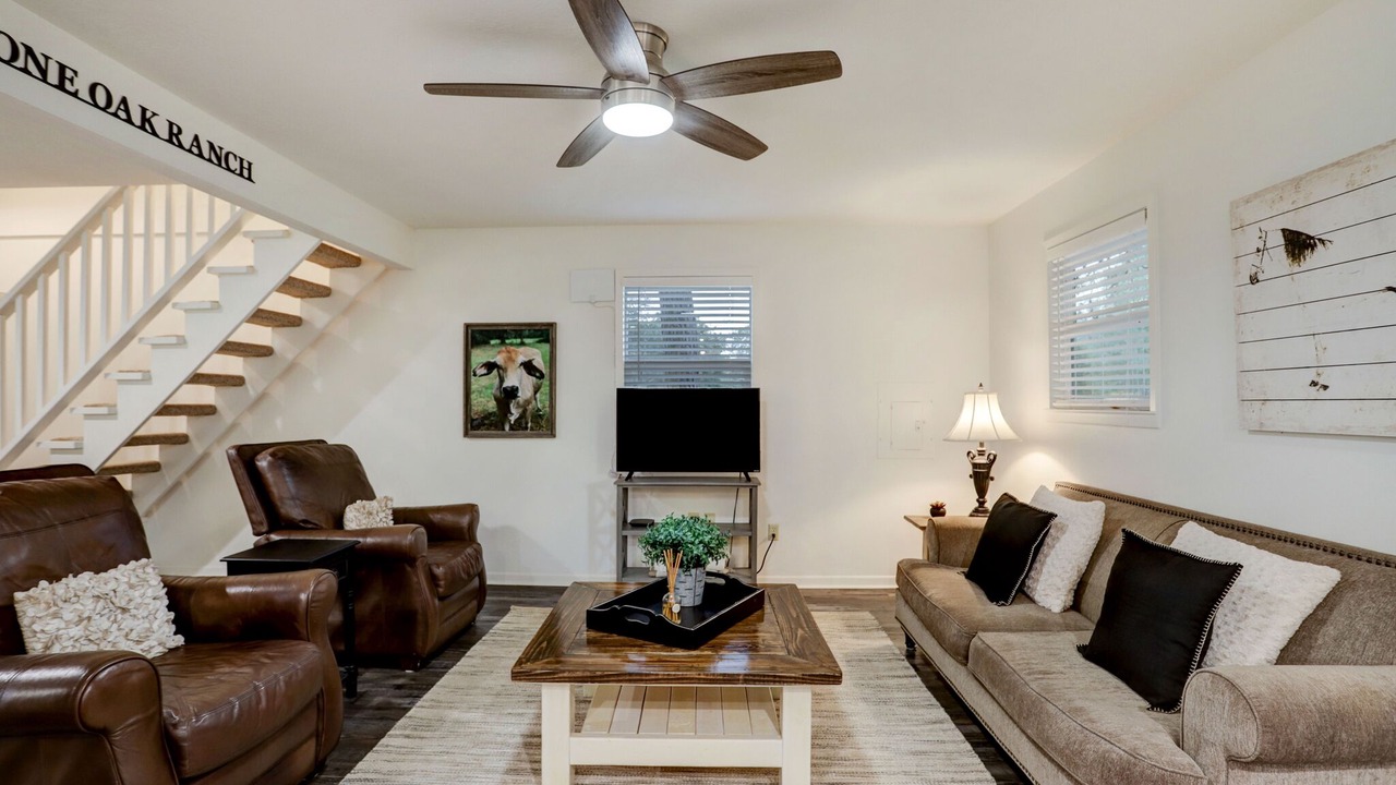 Photo of Livingroom in Sealy