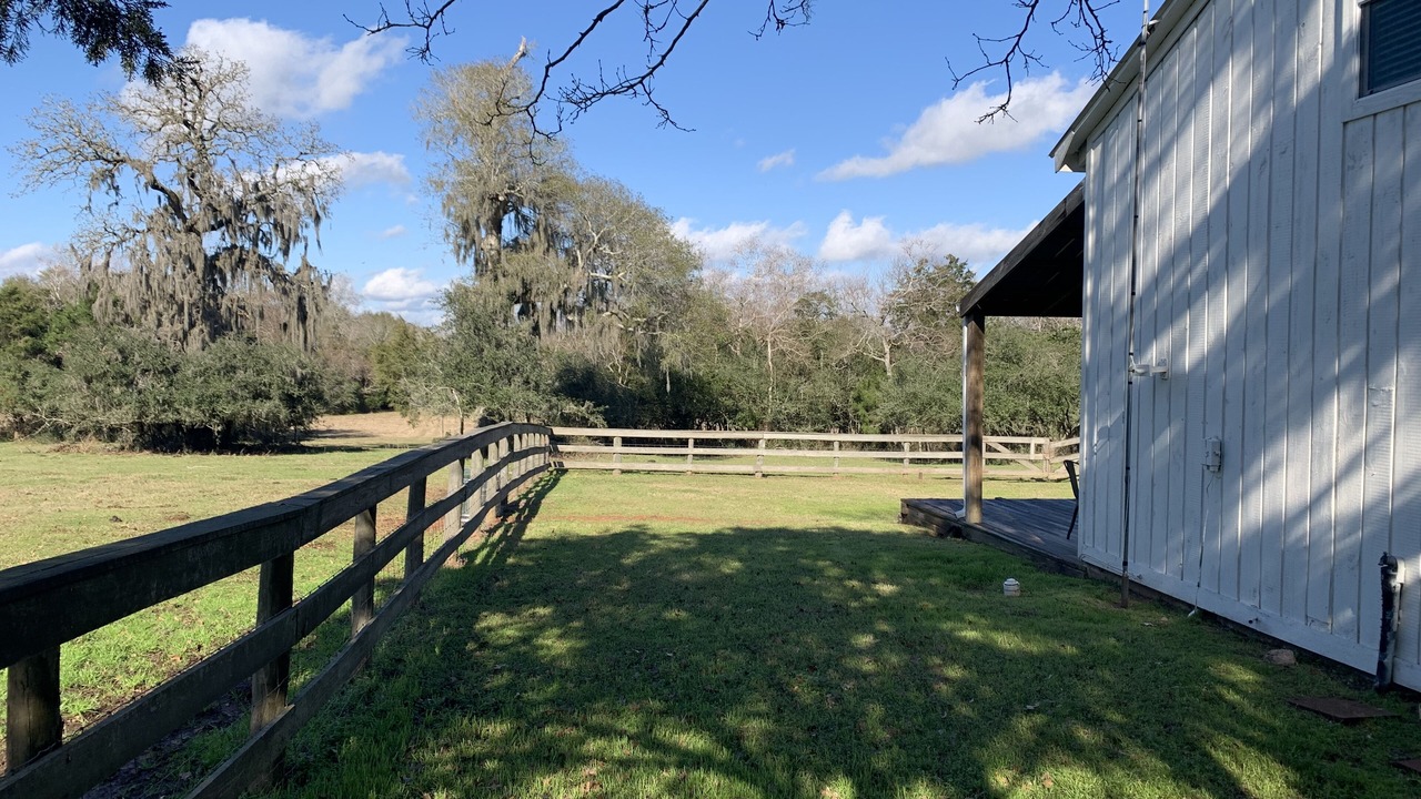 Photo of Outdoor in Sealy