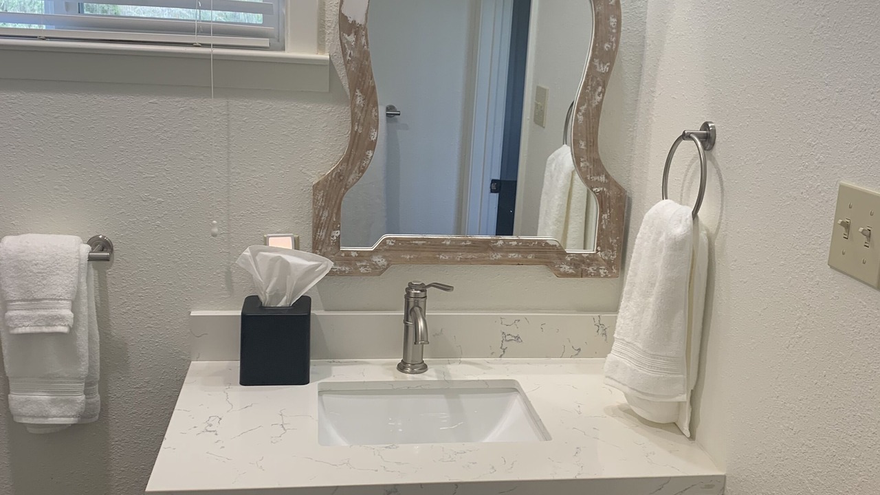 Photo of Bathroom in Sealy