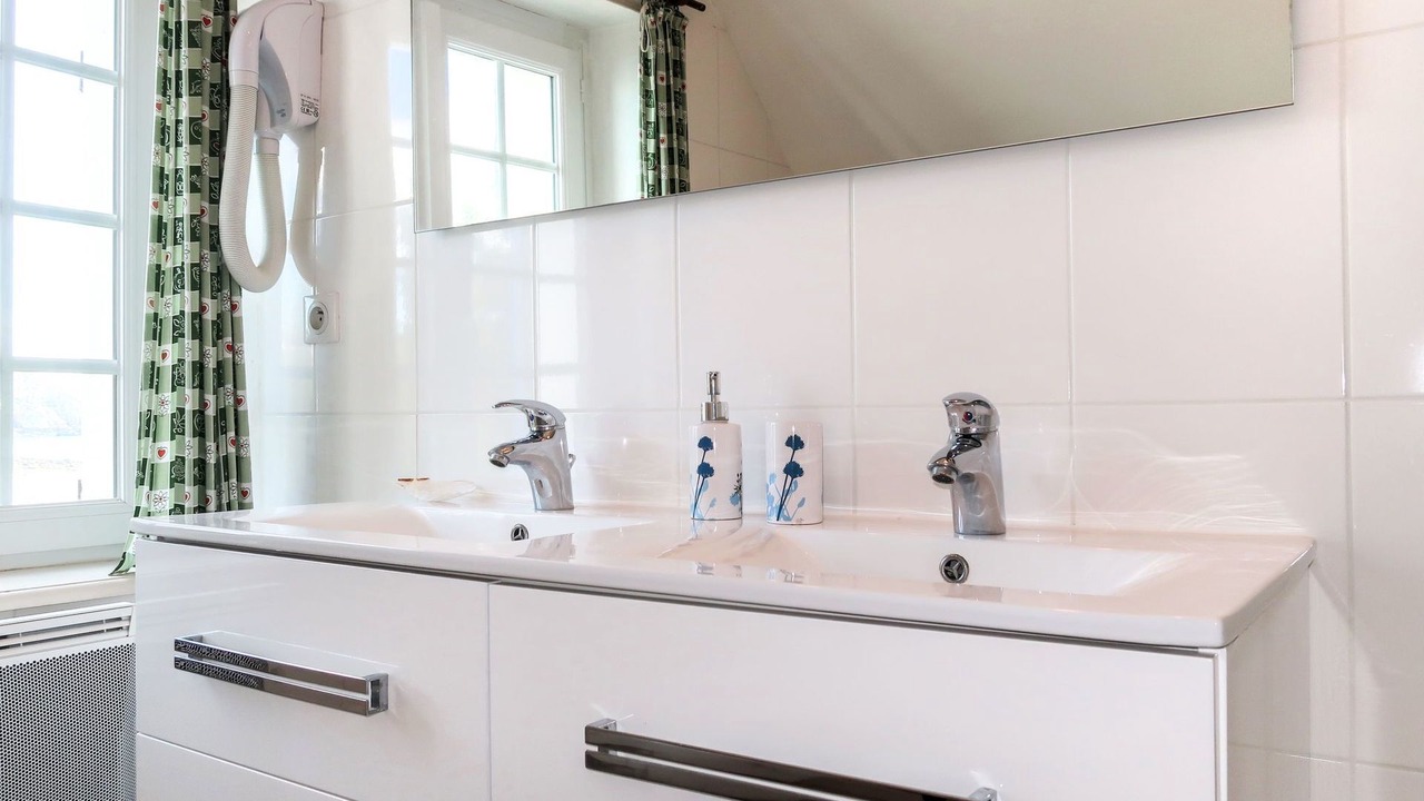 Photo of Bathroom in Morgat