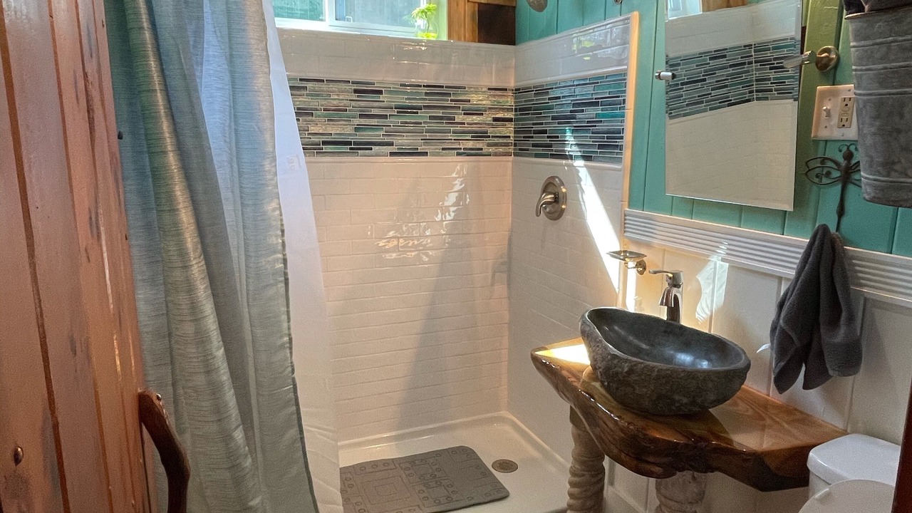 Photo of Bathroom in Baldwin
