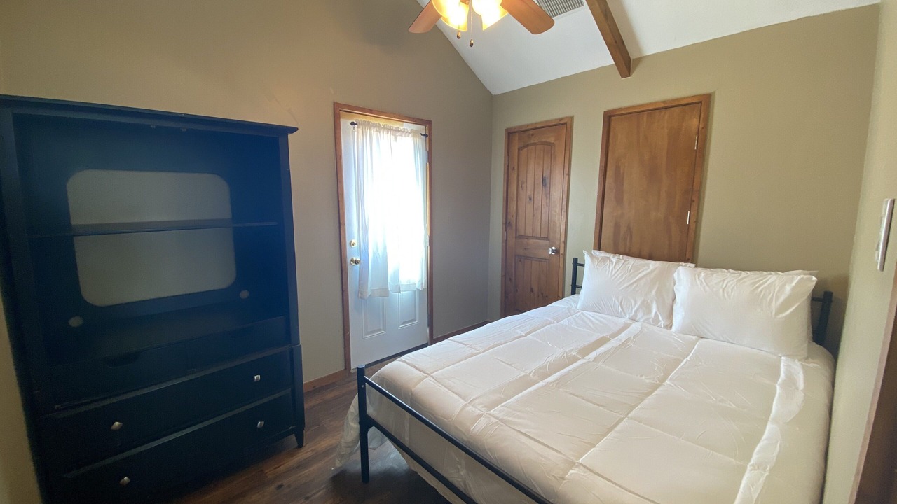 Photo of Bedroom in Cleveland