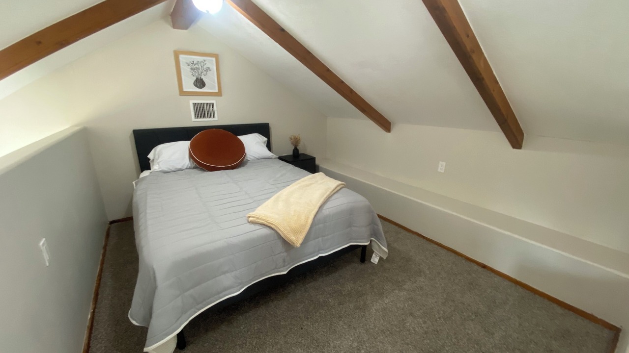Photo of Bedroom in Cleveland