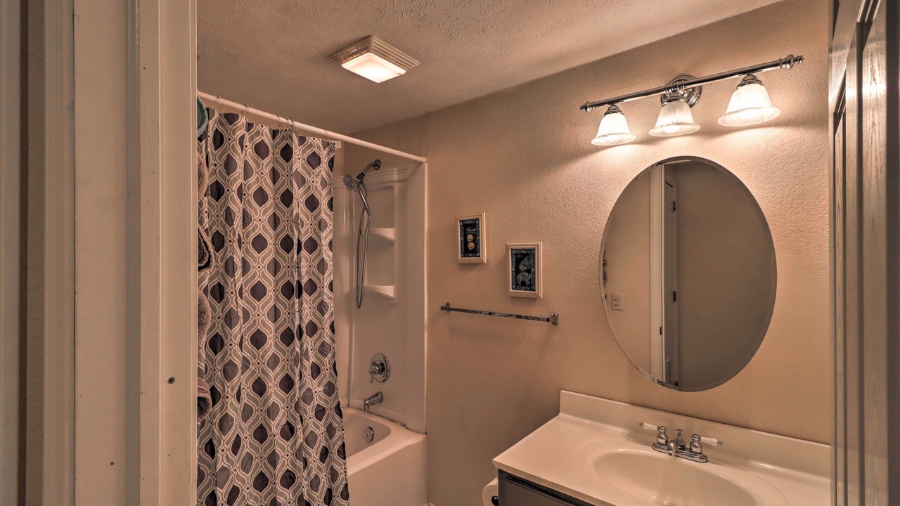 Photo of Bathroom in Bull Shoals