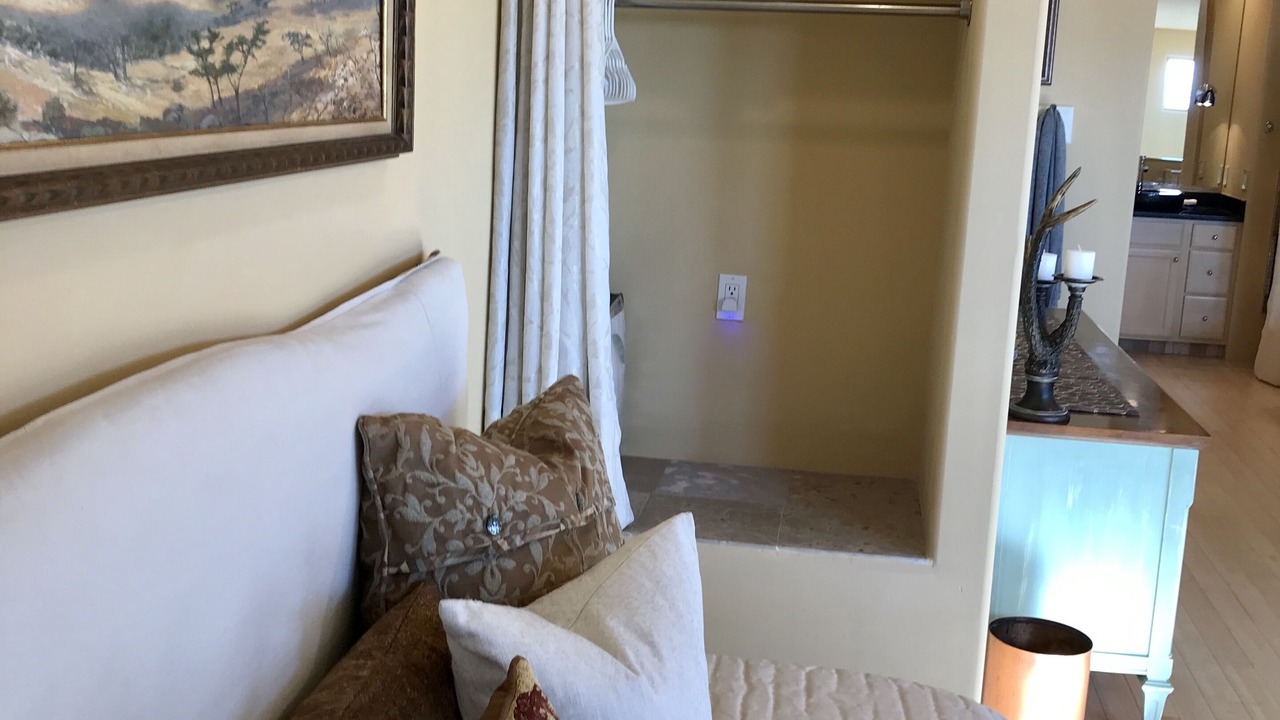 Photo of Bedroom in South Capitol