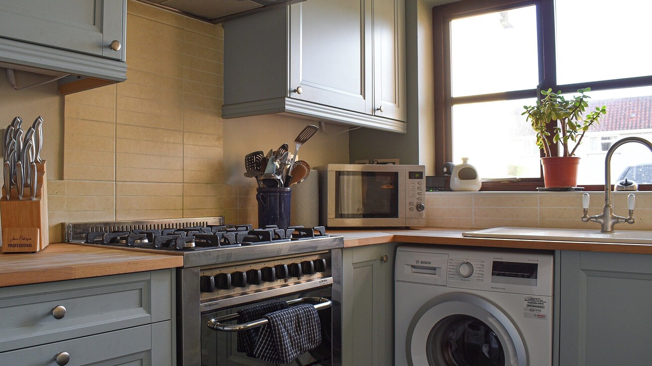 Photo of Others in Diss