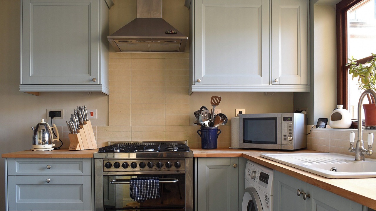 Photo of Others in Diss