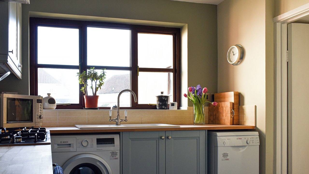 Photo of Others in Diss