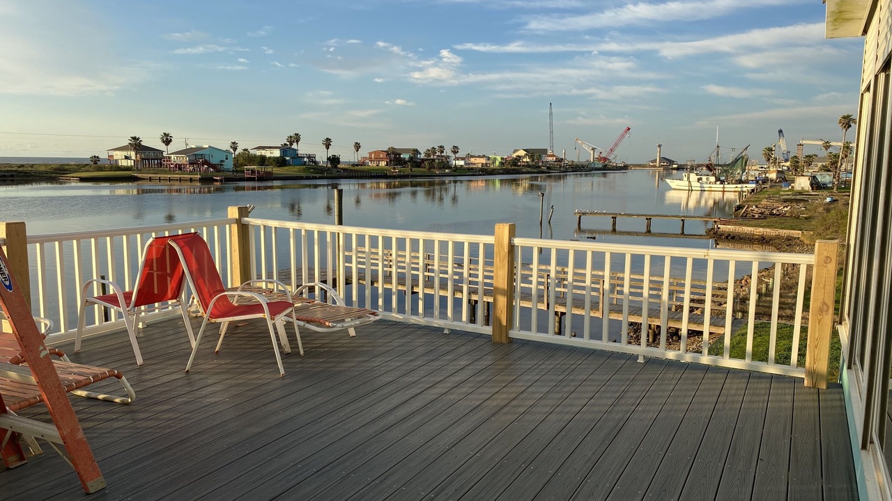 Photo of Patio Balcony in Cedar Lane
