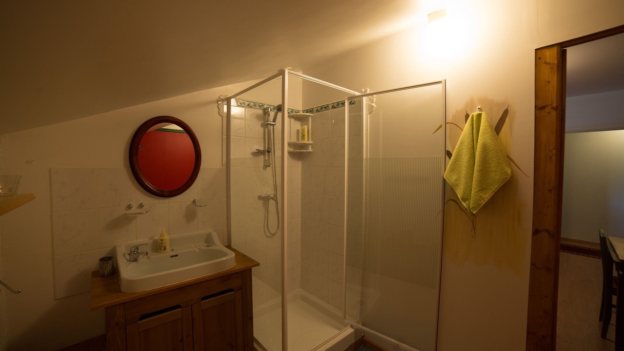 Photo of Bathroom in Saverdun