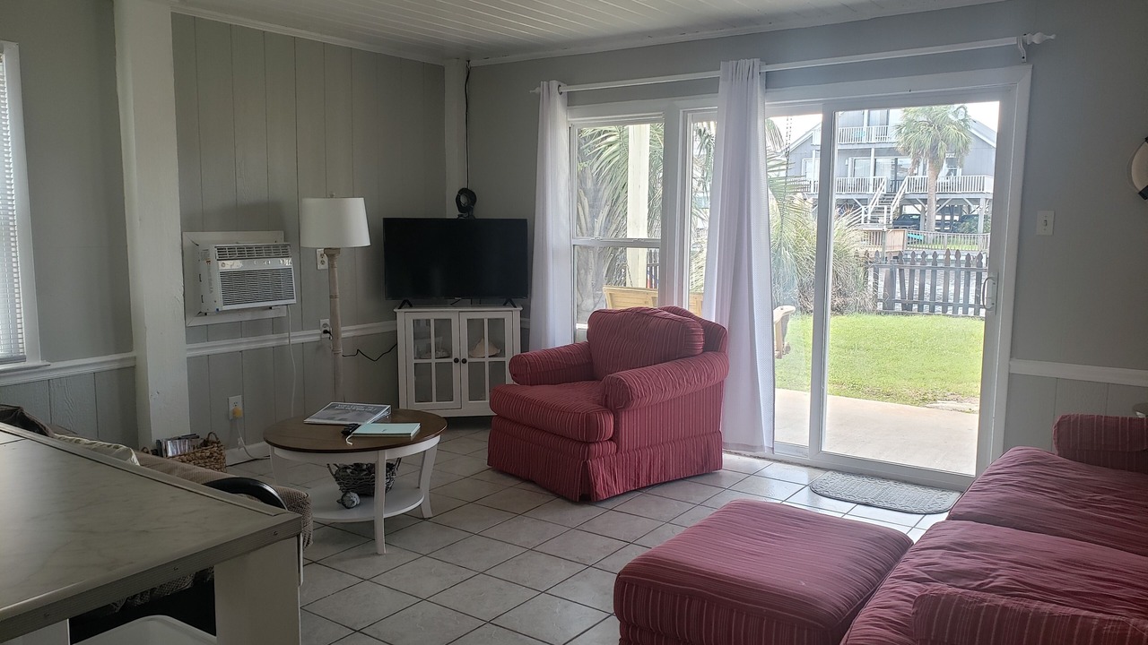 Photo of Livingroom in Holden Beach