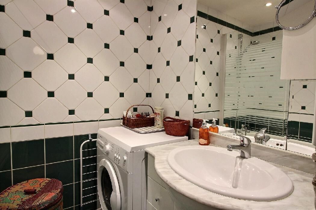 Photo of Bathroom in Butte-aux-Cailles