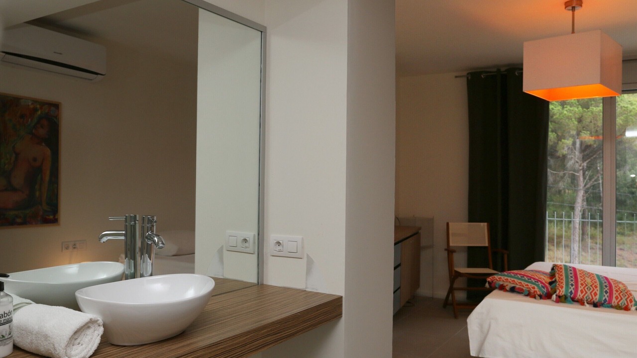 Photo of Bedroom in Pals