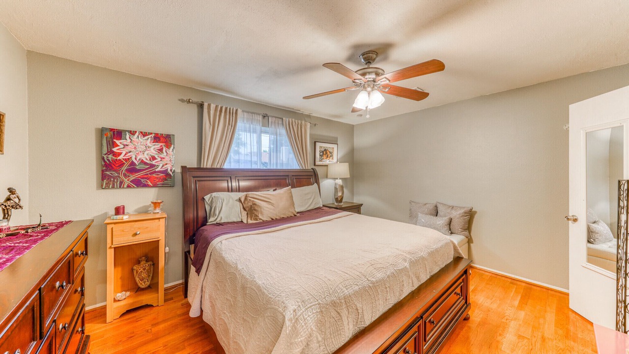 Photo of Bedroom in Benbrook
