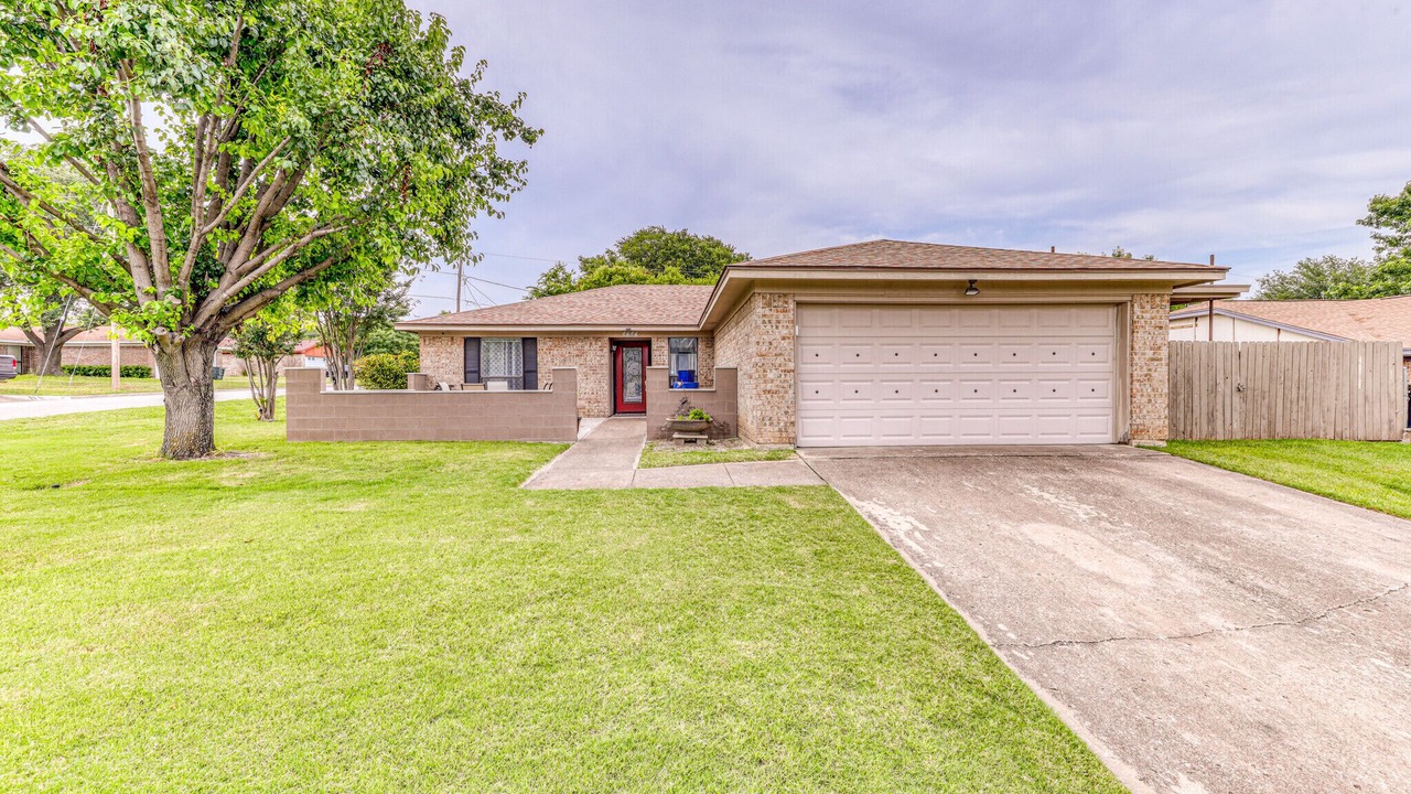 Photo of Outdoor in Benbrook